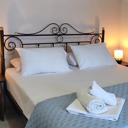 Captain Nick Aparthotel Mikros Gialos Exterior foto