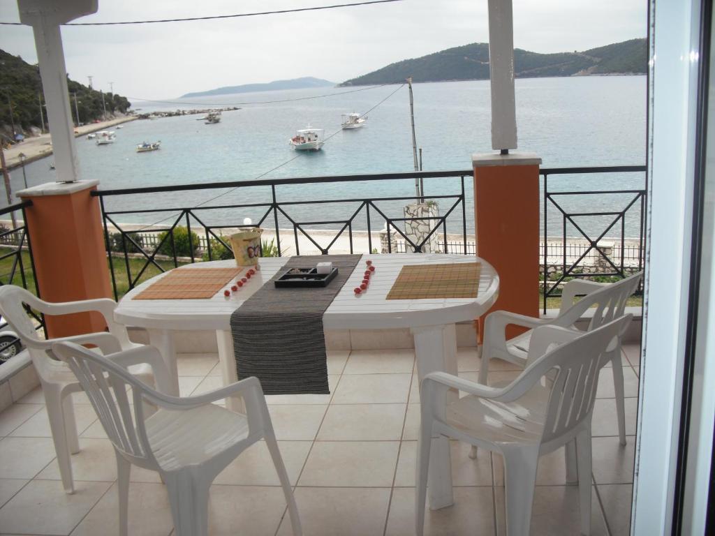 Captain Nick Aparthotel Mikros Gialos Exterior foto