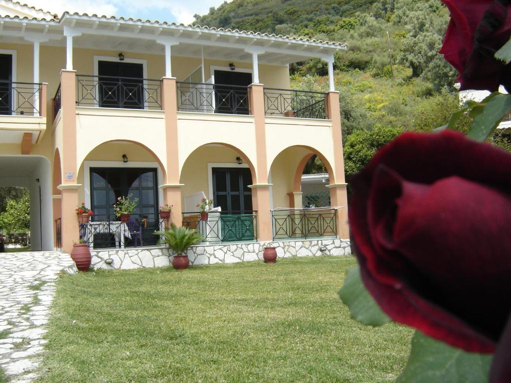 Captain Nick Aparthotel Mikros Gialos Exterior foto