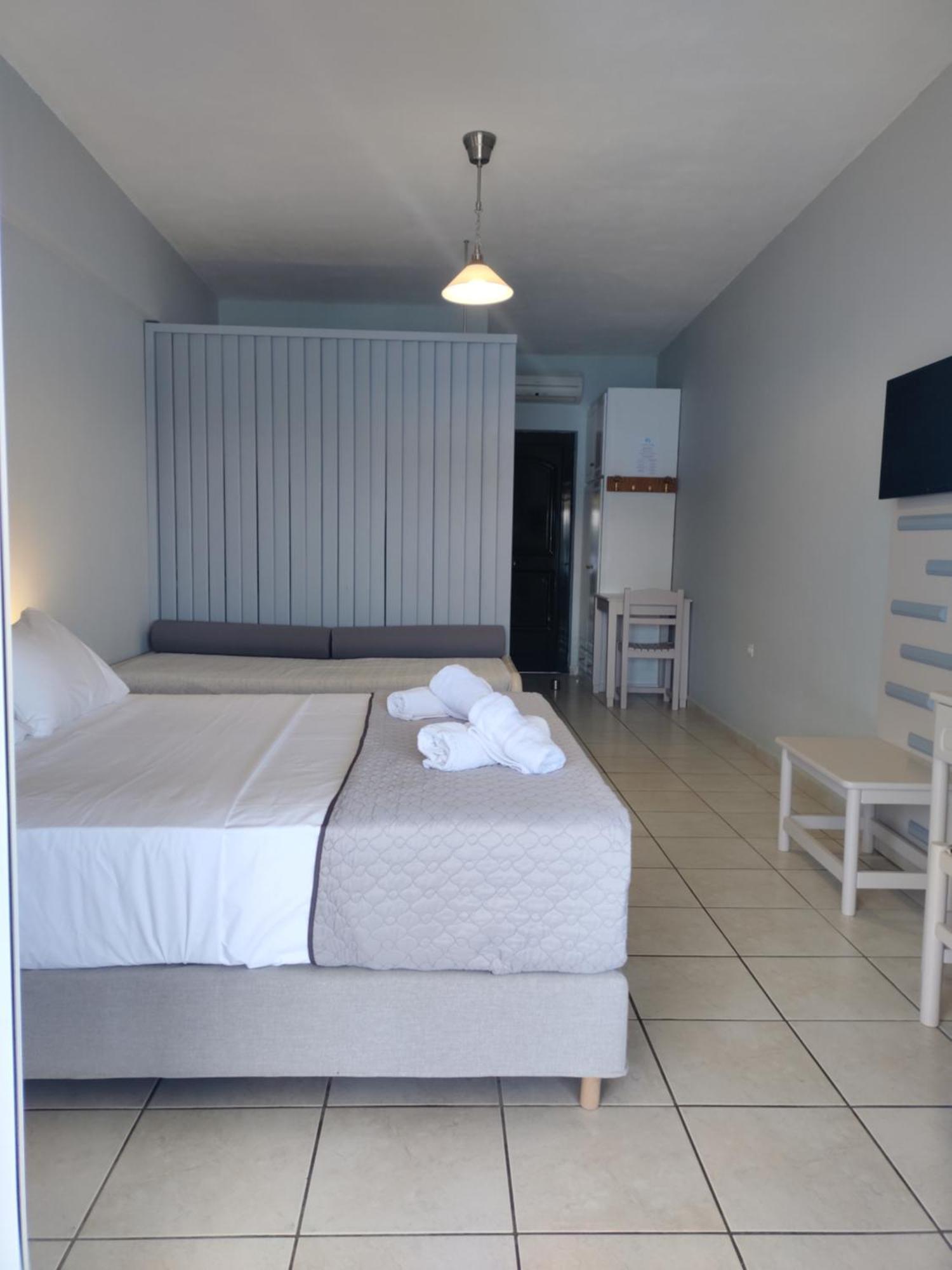 Captain Nick Aparthotel Mikros Gialos Exterior foto